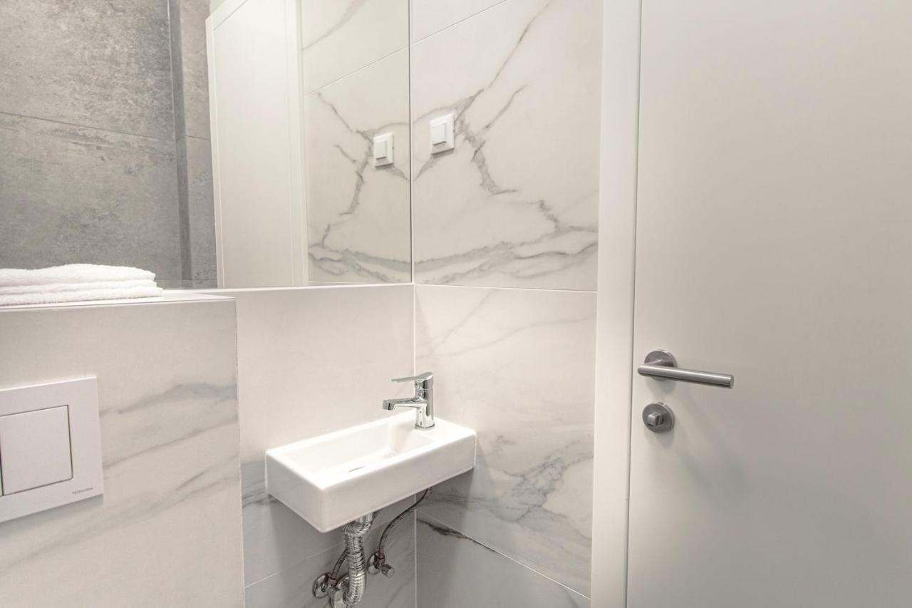 Tesla Design Apartments Загреб Экстерьер фото