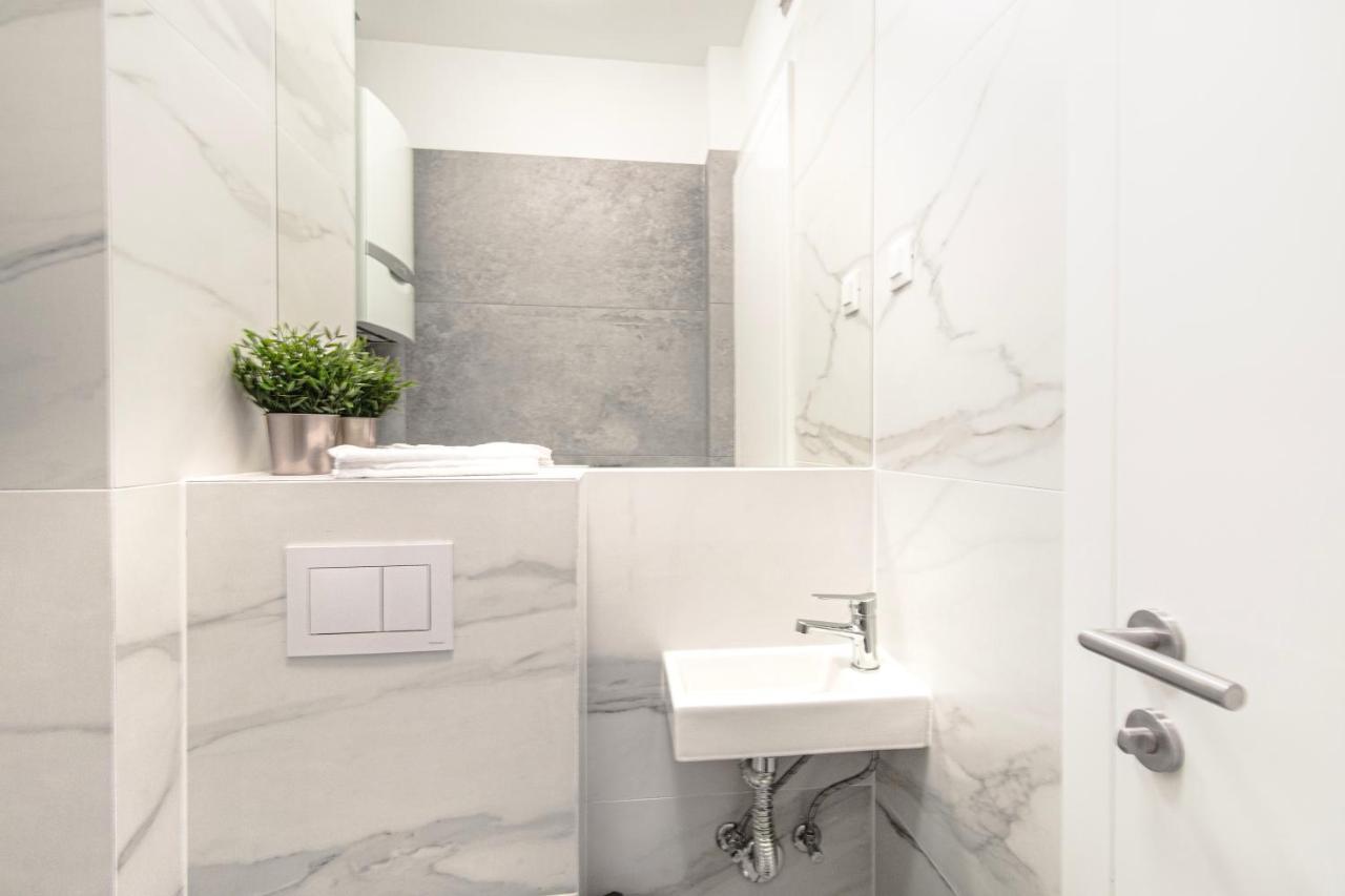 Tesla Design Apartments Загреб Экстерьер фото